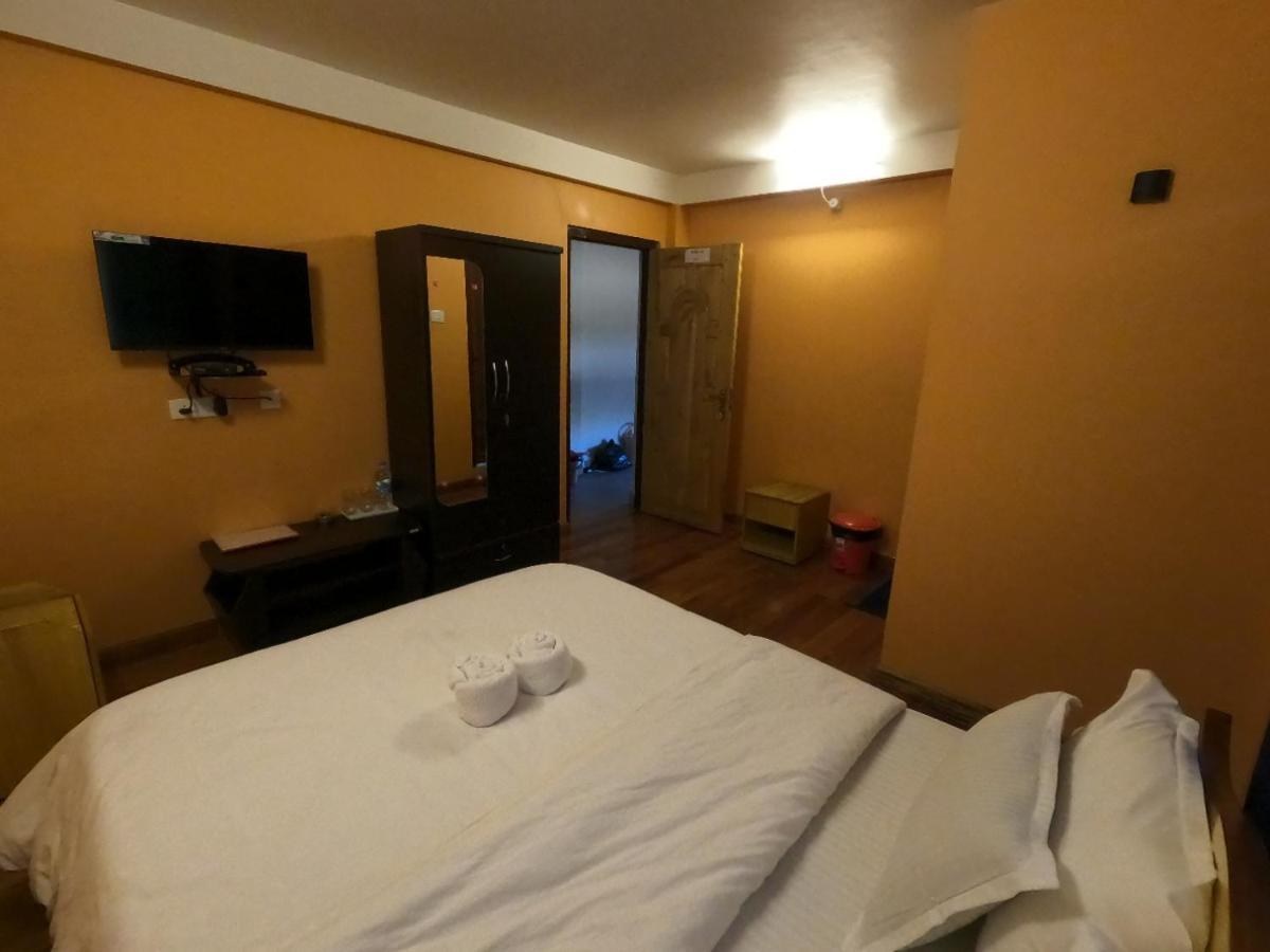 Aurora Guest House Shillong Ngoại thất bức ảnh