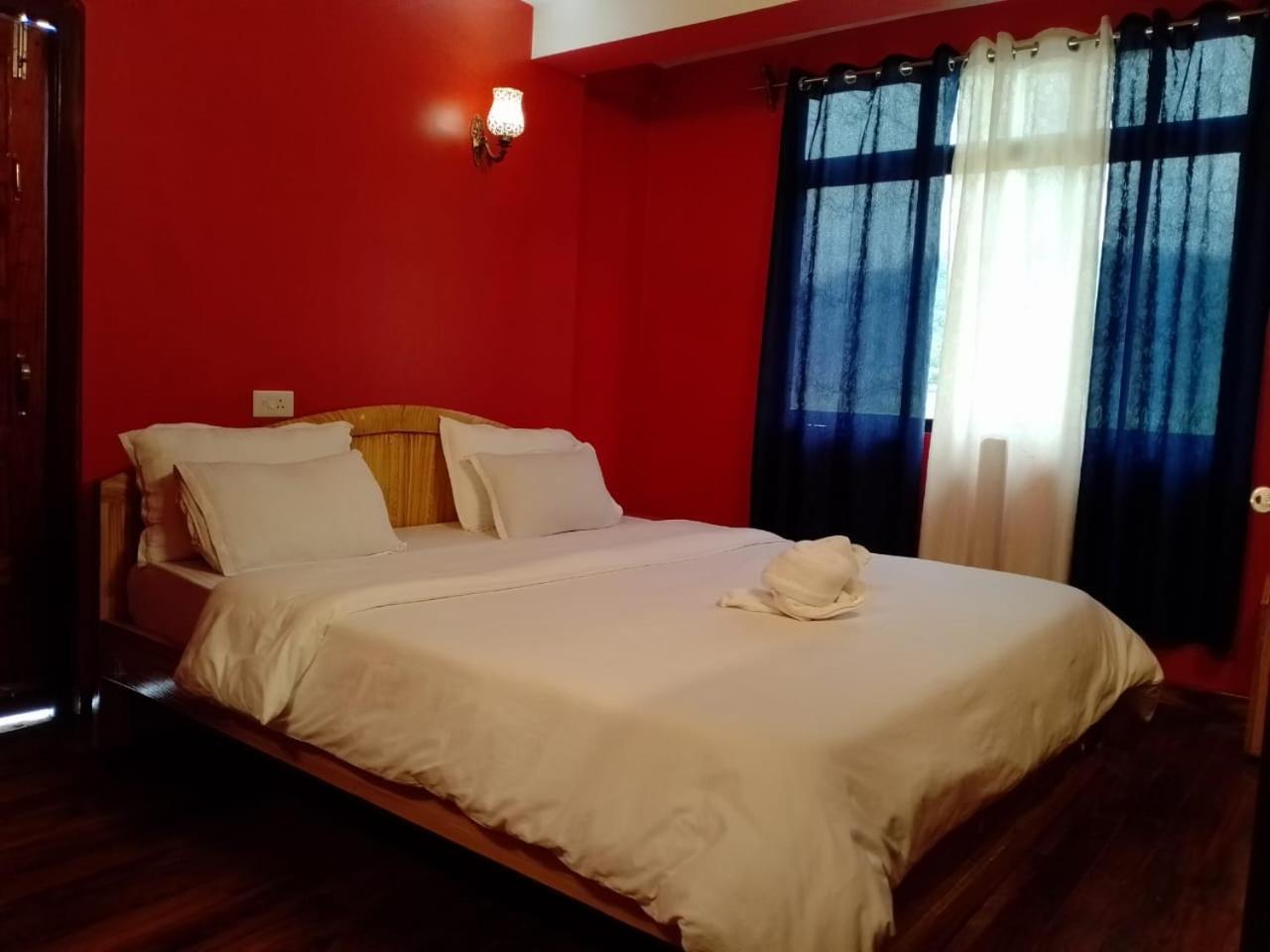 Aurora Guest House Shillong Ngoại thất bức ảnh